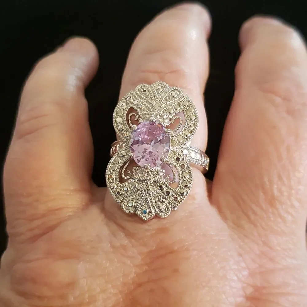 Very Pretty Vintage Silvertone Statement Ring with Light Purple Stone Sz…
